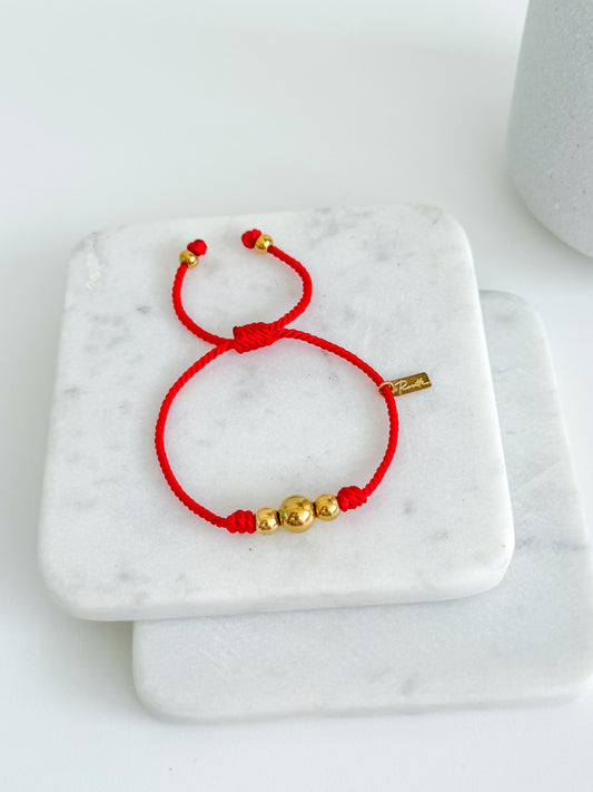 Ballies Red Thread Bracelet