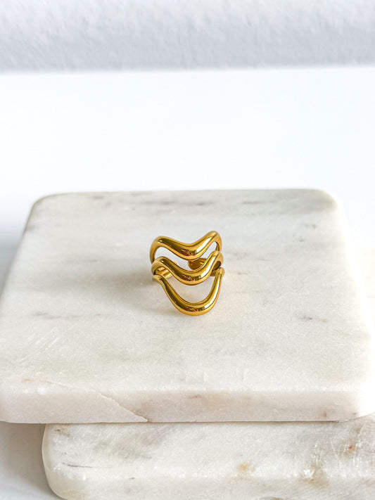 Trivana Ring